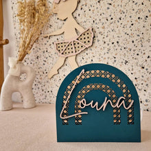 Charger l'image dans la galerie, veilleuse arc-en-ciel personnalisée bois