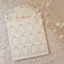 Charger l'image dans la galerie, cadre souvenir scolaire bois personnalisé prénom