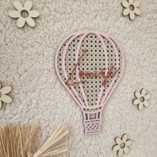 Charger l'image dans la galerie, décoration personnalisée montgolfière avec prénom