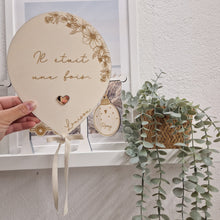 Charger l'image dans la galerie, ballon en bois il était une fois décoration murale