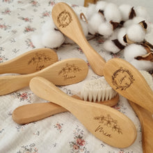 Charger l'image dans la galerie, brosse à cheveux personnalisée cadeau naissance