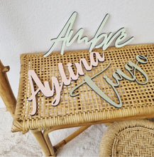 Charger l'image dans la galerie, prénom en bois à poser ou accrocher personnalisé