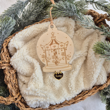 Charger l&#39;image dans la galerie, Boule de noël - Carrousel
